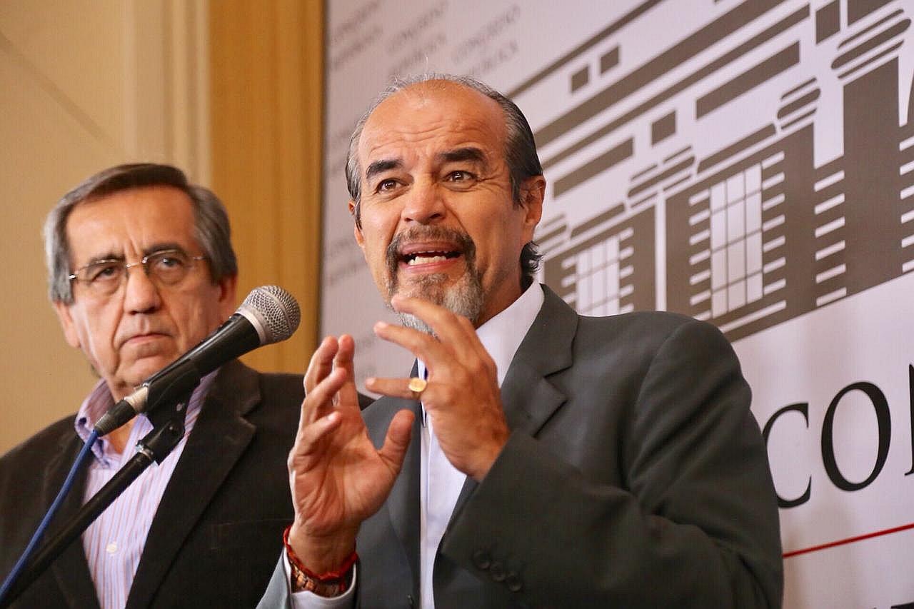 APRA anuncia moción de censura contra Villanueva por contradicción en fecha de fuga de Hinostroza