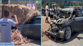 Independencia: vehículo quedó destruido tras impactar contra camión en Av. Carlos Izaguirre (VIDEO)