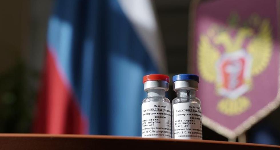 Una foto divulgada por el Ministerio de Salud de Rusia muestra contenedores con una vacuna recién registrada contra el coronavirus por el Centro de Investigación y Científica de Epidemiología y Microbiología de su país. (EFE).