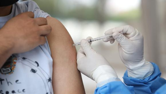 Ausencia del DNI no será una limitación para que menores o adultos mayores reciban vacuna.