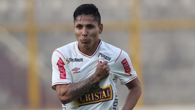 ¿Raúl Ruidíaz se queda en Universitario de Deportes? 