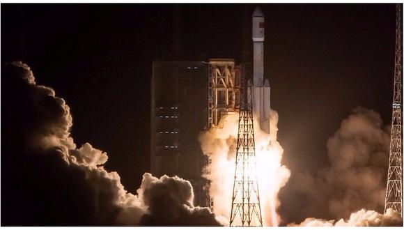 China lanzó su cohete espacial con mayor capacidad de carga