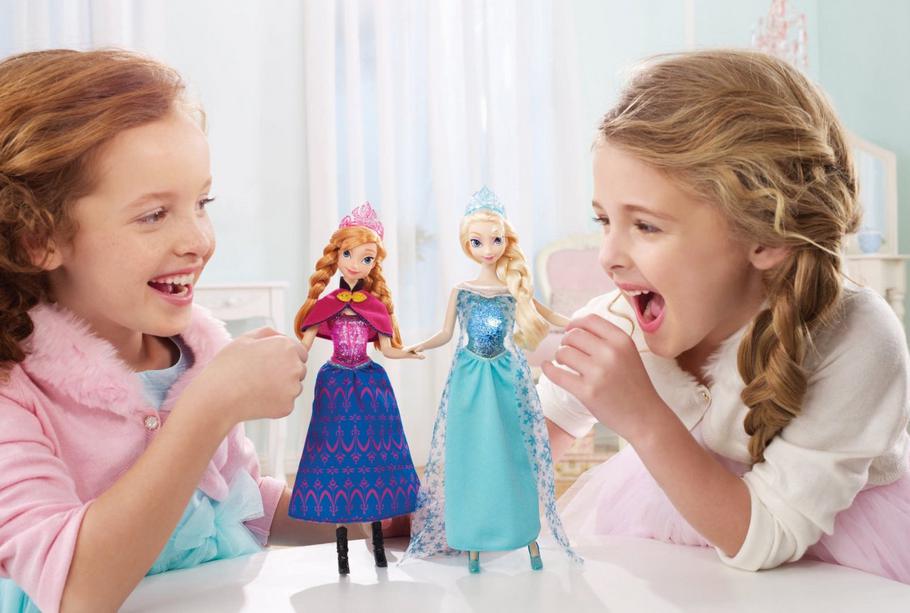Las niñas deberían jugar menos con muñecas y más con juguetes de niños