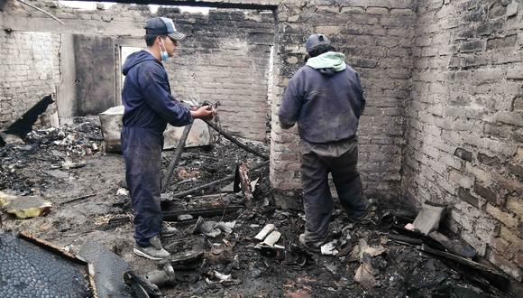 Chincha: Familia debe demoler su vivienda por fuego que dañó sus estructuras