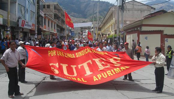 Menos del 10% de profesores acatan huelga en Apurímac