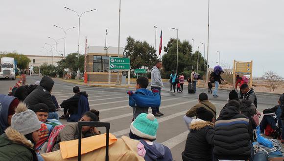 Bloquean los complejos fronterizos entre Perú y Chile 