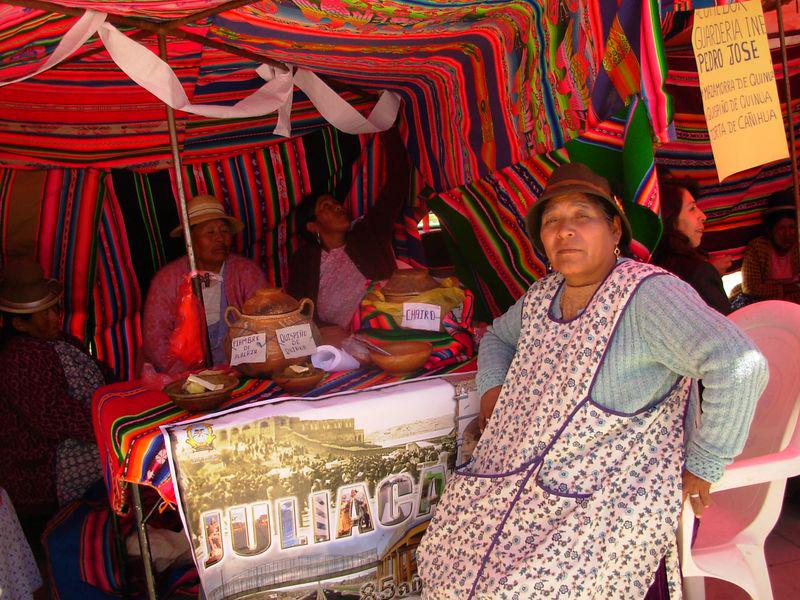 Tortilla de Cañihua y gelatina de quinua en concurso de platos tipicos
