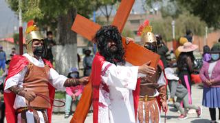 Miles de fieles acompañan la Pasión de Jesús escenificada en el valle del Mantaro (FOTOS)