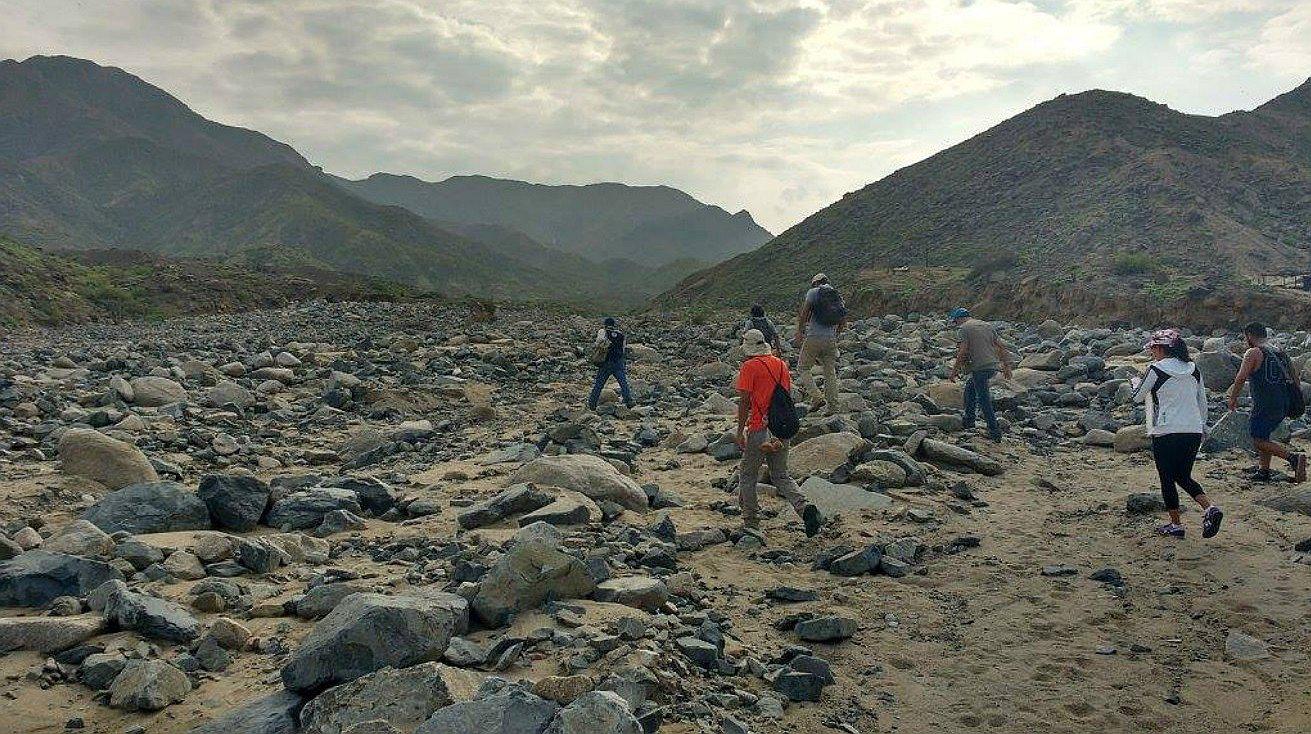 Trujillo: Consultor ambiental de la UNT cuestiona improvisada represa en quebrada San Ildefonso  (FOTOS)