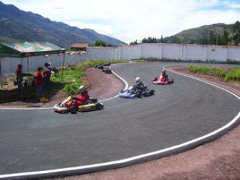 Oropesa inauguró kartódromo con final