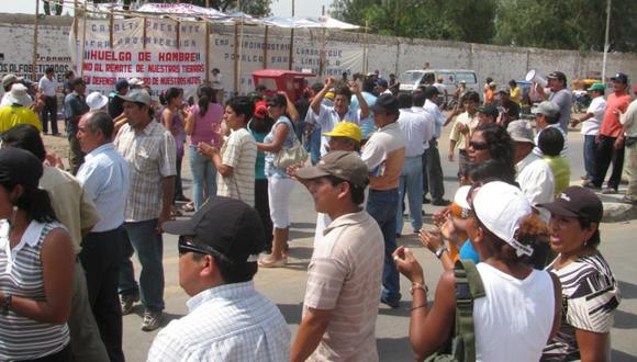 Azucareros de Pomalca paralizan labores en protesta por mejoras salariales