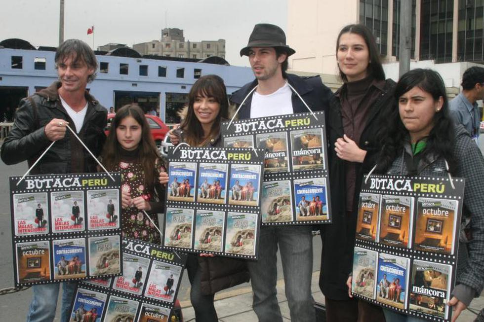 Fotos: Artistas salieron a las calles a vender DVD originales