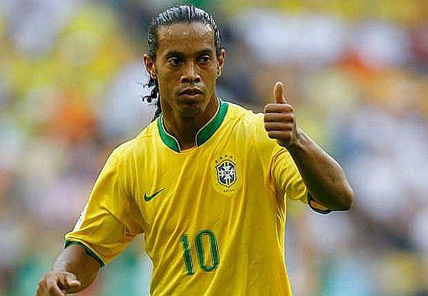 Ronaldinho dispuesto a jugar por el Chapecoense la próxima temporada