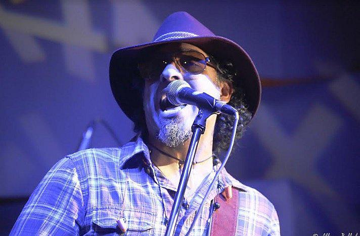 Pepe Alva lanza disco donde recopila sus temas 