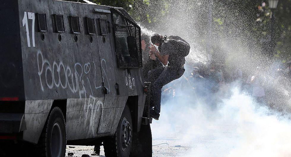 ​Chile: Conflicto entre el Gobierno y los ciudadanos agudiza caos social y deja once muertos (VIDEO)