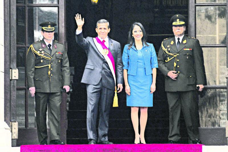 Yehude Simon: Nadine Heredia será candidata el 2016