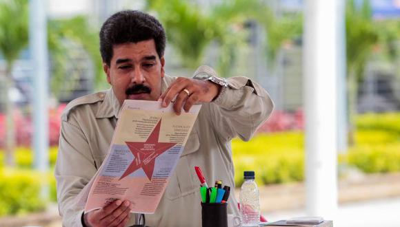 Twitter devuelve seguidores a Nicolás Maduro