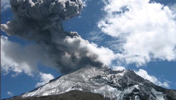Explosión de volcán Ubinas causa alarma