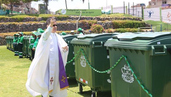Alto Selva Alegre adquirió 250 nuevos contenedores para recolección de basura
