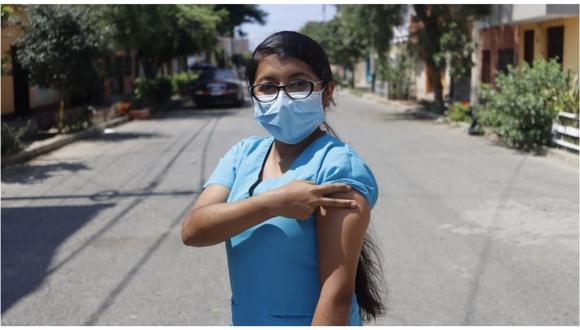 Enfermera trabaja en el área de la Unidad de Cuidados Intensivos (UCI) del Hospital Regional Docente de Trujillo y se encuentra en la primera línea. (Foto: Randy Reyes)