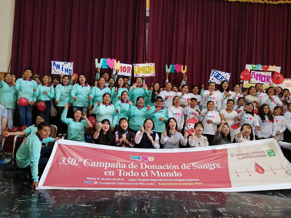 Voluntarios de We Love U donan 80 litros de sangre 