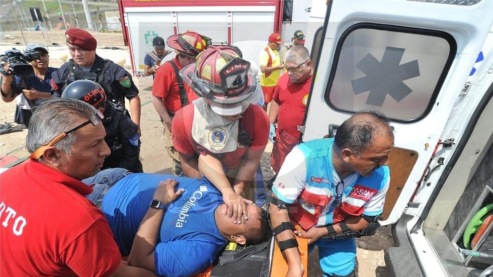 Así fue el rescate de las personas que cayeron a la playa Marbella tras volar en parapente (VIDEO)