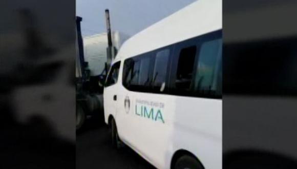 La Municipalidad de Lima indicó que la unidad de placa D7H-962, no es de propiedad del municipio y tampoco figura como dado de baja, vendido o donado.  (Foto: Captura Canal N)