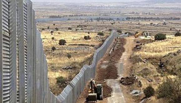 Marruecos construyó muro de 150 kilómetros en frontera con Argelia