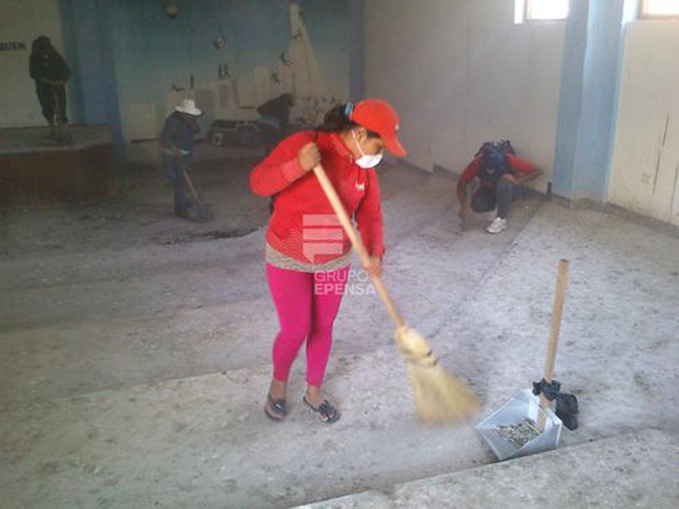Colegio Simón Bolivar en abandono