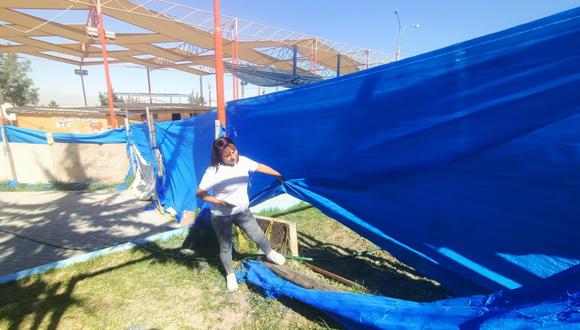 Aulas prefabricadas afectadas por fuertes vientos en Arequipa. (Foto: Omar Cruz)