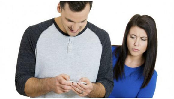 Hombres son más adictos al celular, según estudio