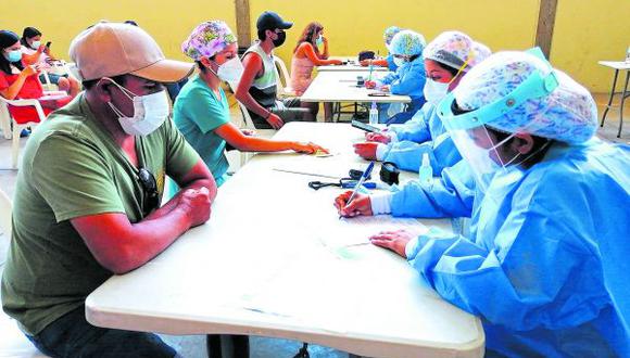 En el “Regional” 26 trabajadores dan positivo a COVID-19, mientras que en el Hospital III de Essalud se han detectado 10 infectados en solo dos días. GRA registra más de 50 casos.