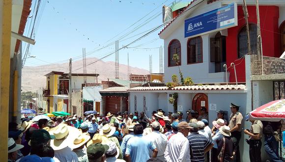 Con protesta agricultores piden renuncia del jefe del ALA Moquegua