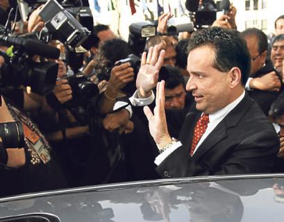 Omar Chehade renuncia a segunda vicepresidencia de la República