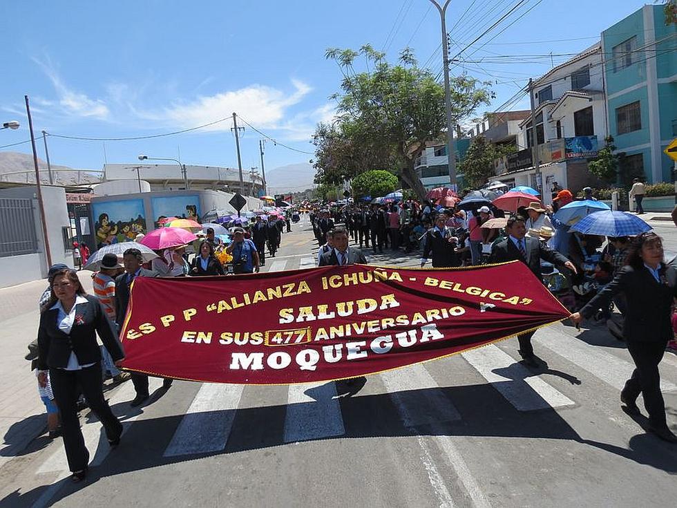 Civismo y marcialidad en desfile por el 477° aniversario de Moquegua