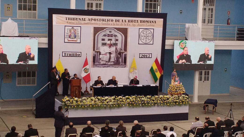 Trujillo: Arzobispado dicta curso sobre Matrimonio y Familia (VIDEO)