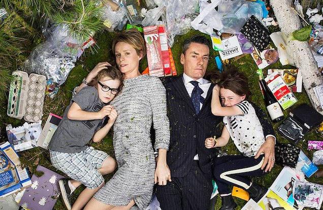 Con fotos entre basura se busca concientizar sobre contaminación (VIDEO)