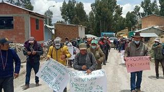 Retoman bloqueo en el Corredor Minero del Sur pese a conversaciones con el Ejecutivo (FOTOS)