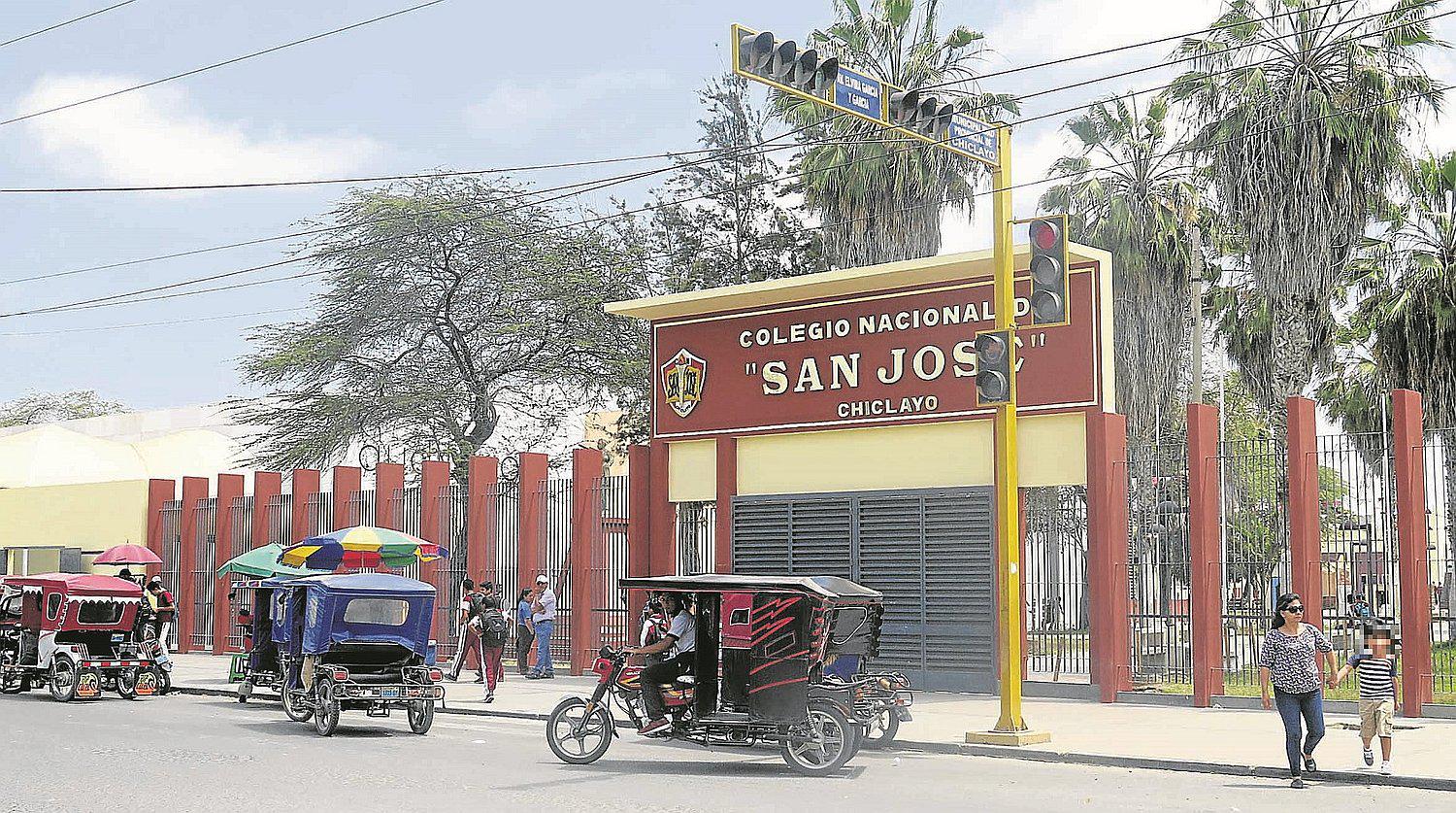 Hampones ingresan al Colegio San José y se llevan equipos multimedia 