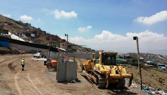 Muro de contención a medio construir sería causante de inundaciones en Paucarpata| Foto: Albetty Lobos