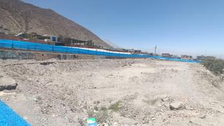 Destruyen 2 losas para construir piscina temperada en Arequipa, pero obra no empieza (VIDEO)