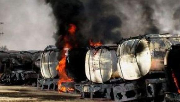 Estallan nueve tanques de combustible por ataque talibán 