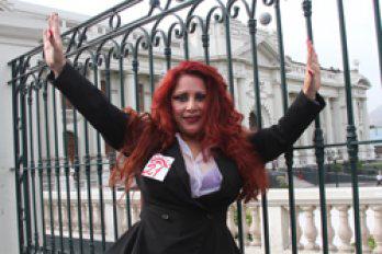 Ataca a rubilinda congresista