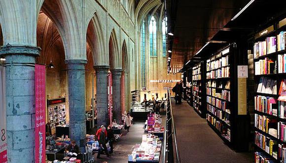 ​Conoce el país con 44% de ateos que transforma sus iglesias en bibliotecas [FOTOS]