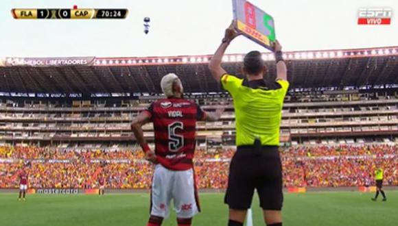 Arturo Vidal fue suplente e ingresó al minuto 71 del Flamengo vs. Paranaense. (Captura: ESPN)