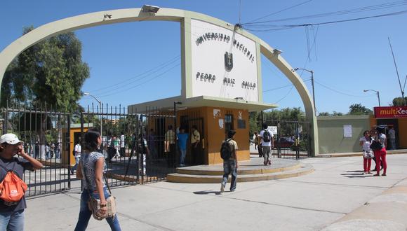 Estudiantes tomaron por más de tres horas Universidad Nacional Pedro Ruiz Gallo