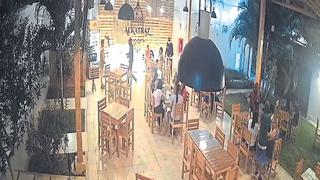 Piura: Delincuentes armados asaltan a más de 40 clientes de restaurante (VIDEO) 