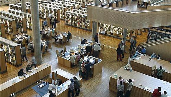 Egipto: Gobierno cierra dos bibliotecas de un defensor de derechos humanos