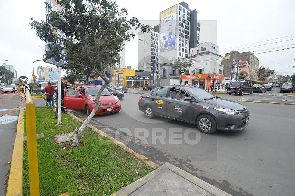 ​Inician pintado de rejas en la avenida Brasil para la Parada Militar (FOTOS Y VIDEO)