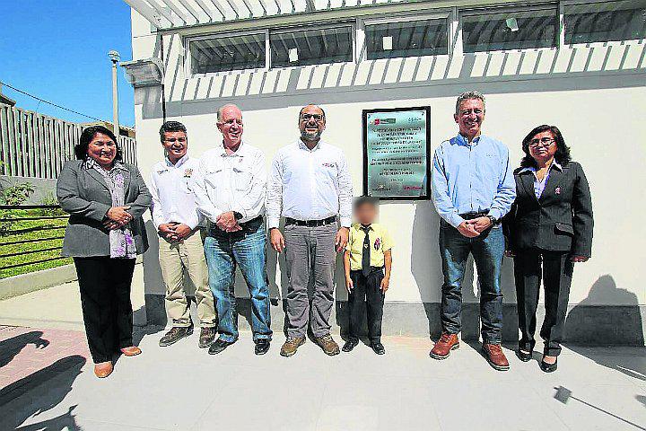 Minedu entrega colegio en Subtanjalla
